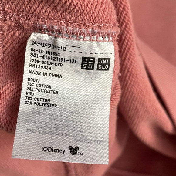 UT Uniqlo Disney Sweatshirt Pullover Mickey Mouse Peach Sweater Women’s Size XS - Picture 7 of 7